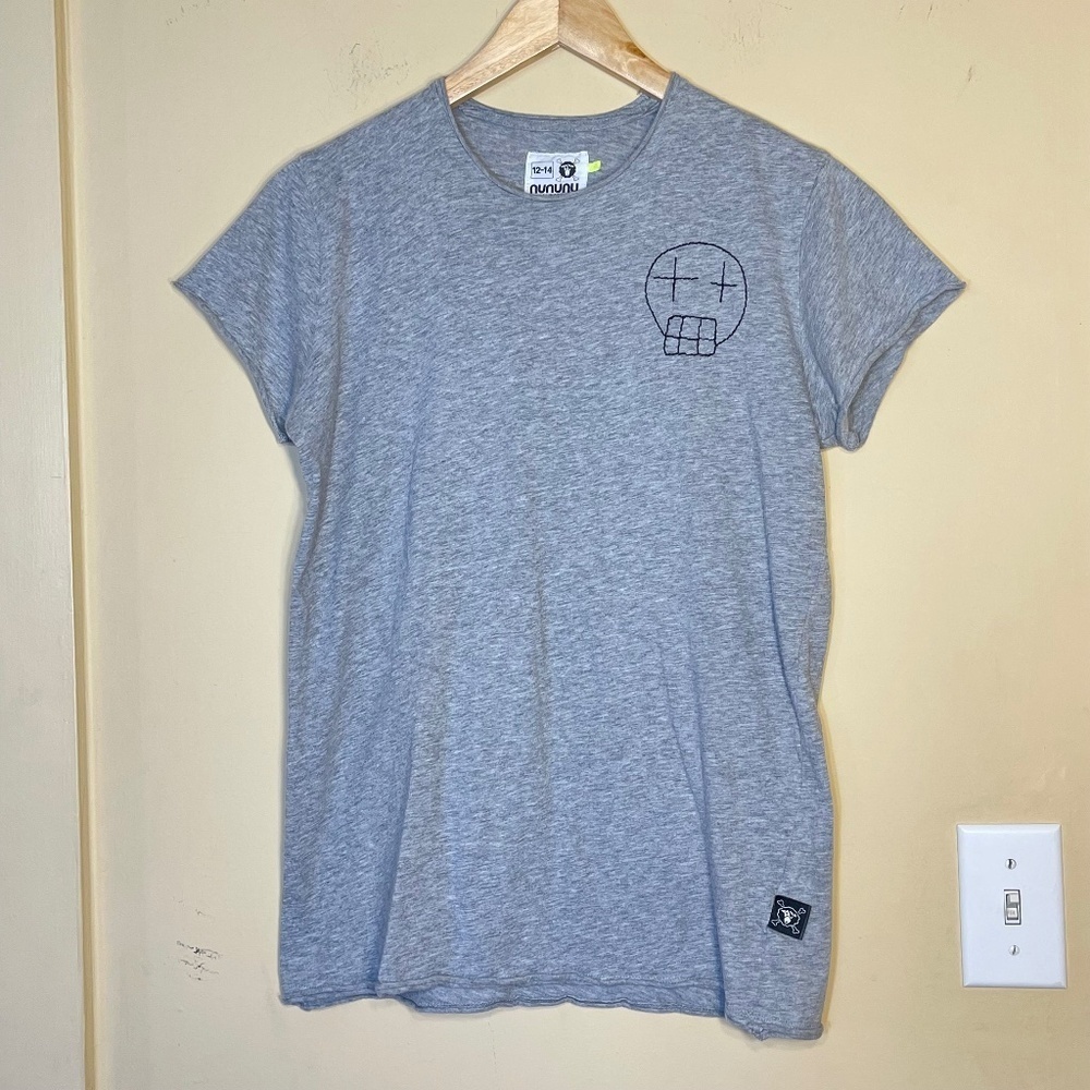 nununu Gray Kids Shirt with Skull Design